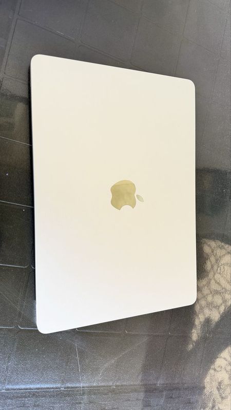 Mac book air m2 256