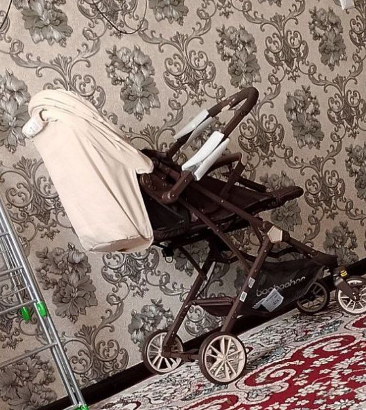 Kalyaska ruchkasi iki tarafka otadi kichkina yegiladi progulochniy Kalyaska ruchkasi iki tarafka otadi kichkina yegiladi progulochniy