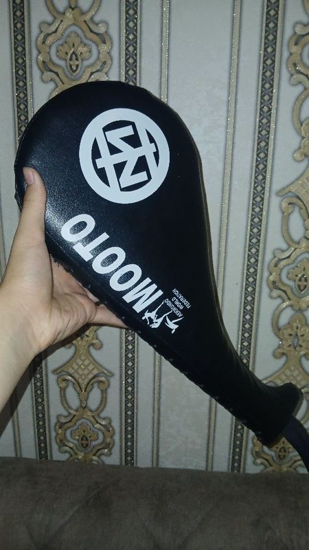 Лапа для тхэквондо Mooto легкая Лапа для тхэквондо Mooto легкая