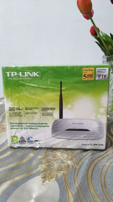 TP-Link WR 740 N WI-FI Router TP-Link WR 740 N WI-FI Router