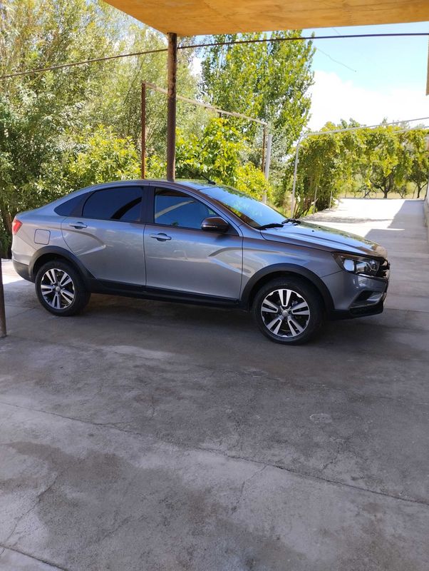 Lada Vesta cross Lada Vesta cross