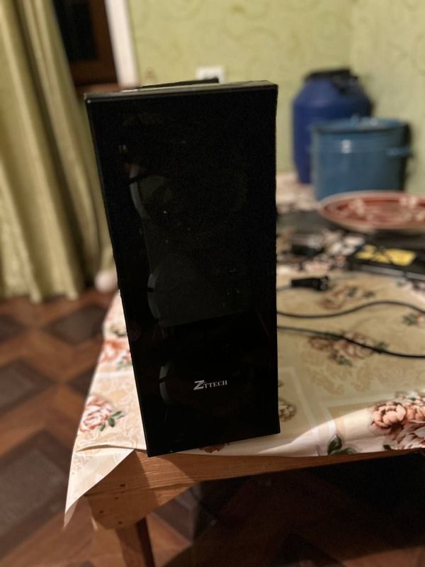 Продаю компьютер, в комплекте монитор. Продаю компьютер, в комплекте монитор.