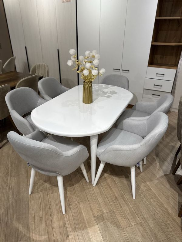 Комплект стол и стулья от Comfrot Mebel Комплект стол и стулья от Comfrot Mebel
