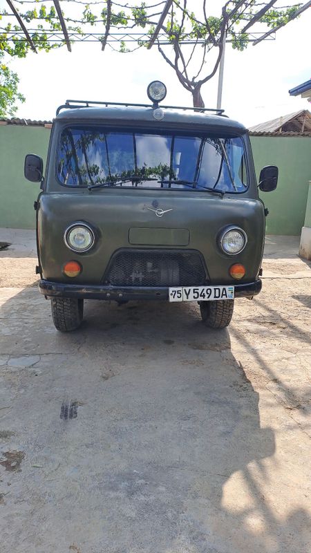 UAZ 3962. Ideal holatda sotiladi. UAZ 3962. Ideal holatda sotiladi.