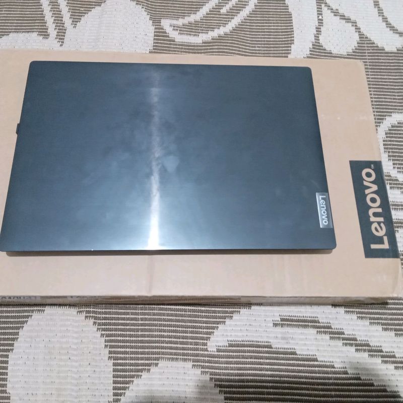 lenova notebook sotiladi 2mlyon
