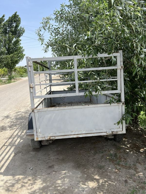 Arava sotiladi mashinalar uchun. Arava sotiladi mashinalar uchun.