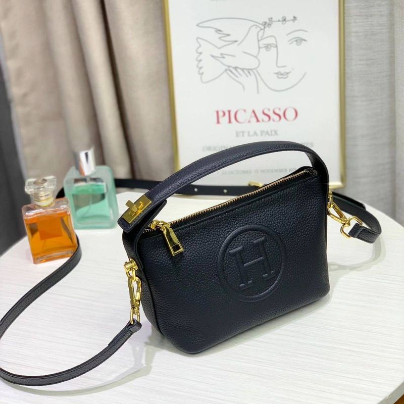 Классическая сумка в стиле Hermès из 100% натуральной кожи Классическая сумка в стиле Hermès из 100% натуральной кожи