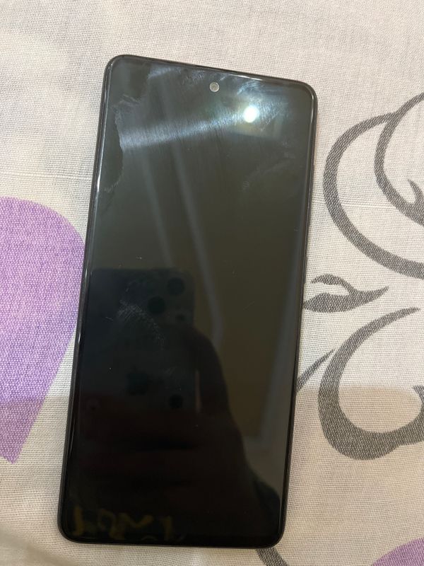 Срочно продам samsung A51 128гб Срочно продам samsung A51 128гб