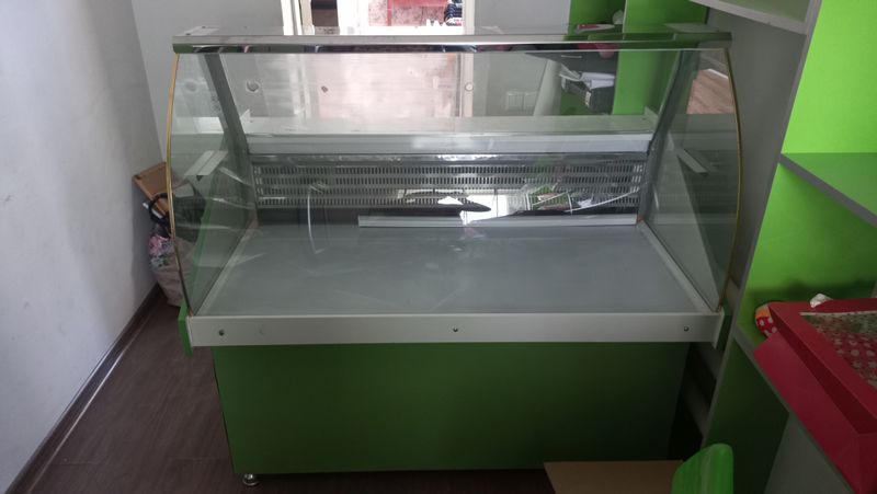 Продаётся ветренный холодильник Продаётся ветренный холодильник