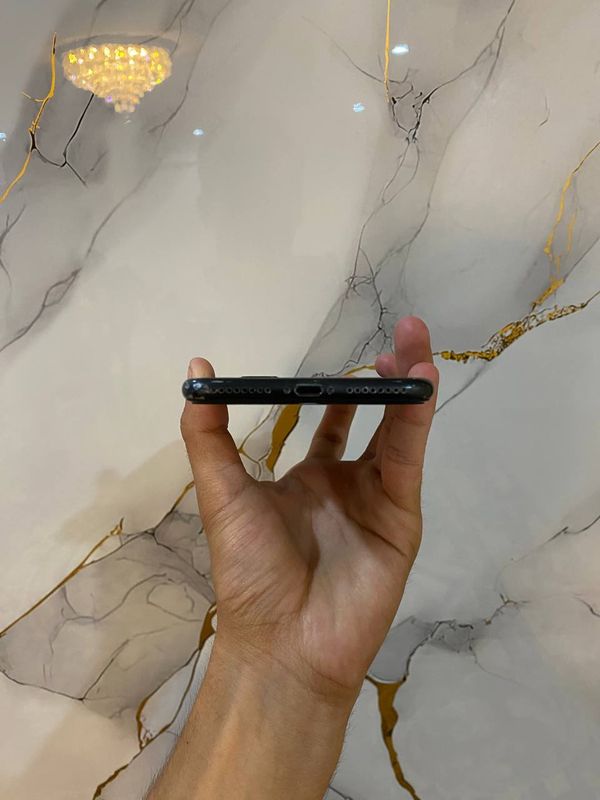 Iphone 7 plus sotiladi