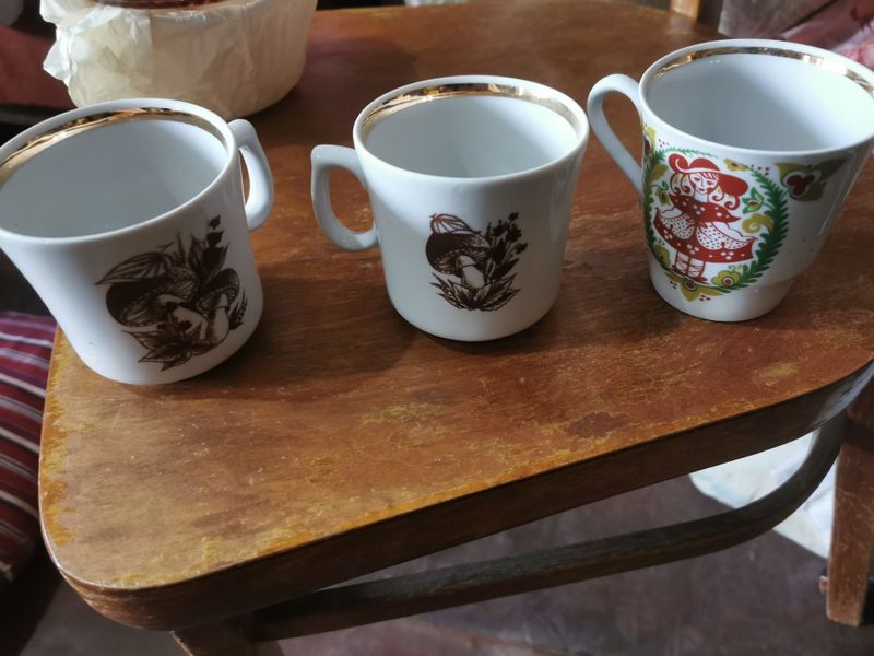 Кружки детские фаянс.