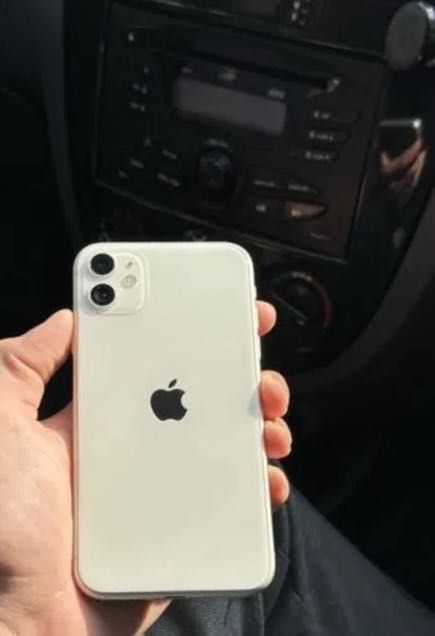 Iphone 11 /128 Idial xama joyi radnoy