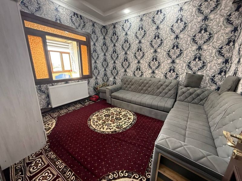 2 хонали килинган, лифтли домнинг 5-этажида жойлашган квартира ижарага