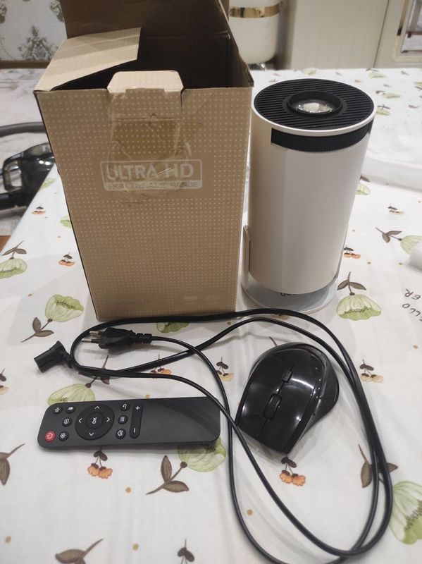 LED ULTRA HD projector LED ULTRA HD projector
