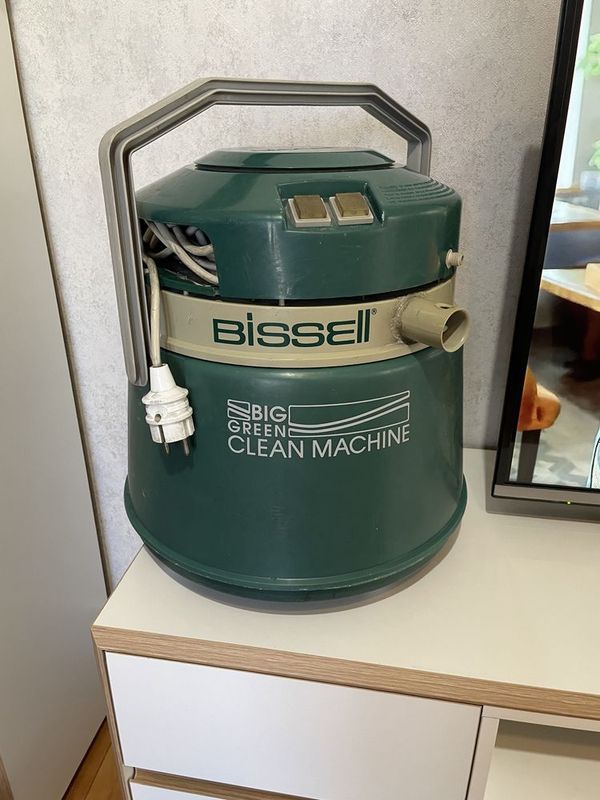 Моющий пылесос Bissel рабочий