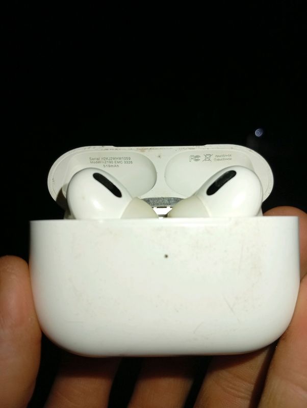 AirPods Pro AirPods Pro