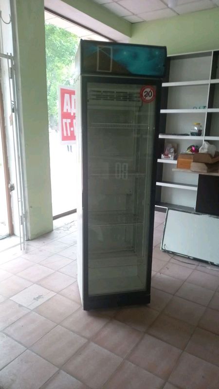 Продаются 2 холодильника. Продаются 2 холодильника.