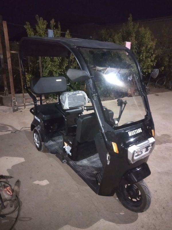 Skuter sotiladi holati ajoyib Skuter sotiladi holati ajoyib