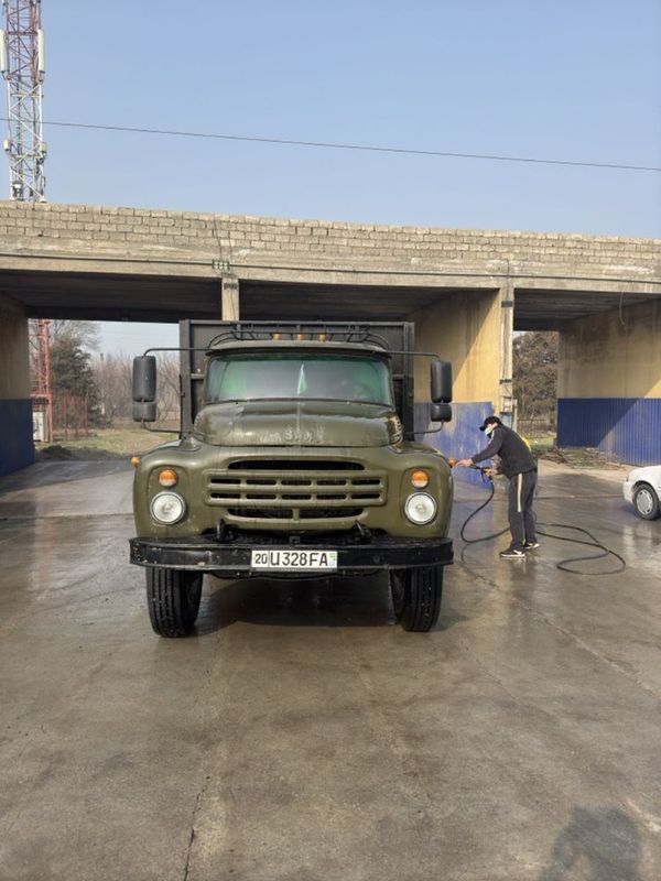 Zil 53 sotiladi 1980 yil Zil 53 sotiladi 1980 yil