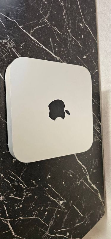 Mac Mini 2023 M2 Mac Mini 2023 M2