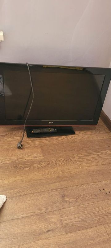 Телевизор сотилади LG Телевизор сотилади LG