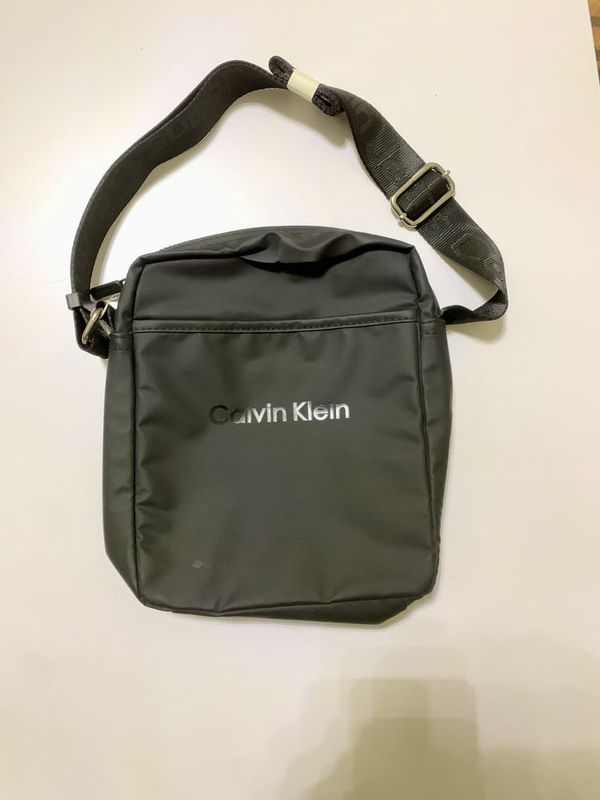 Calvin klein sumka Calvin klein sumka