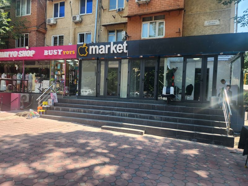 Аренда: Фарход базар 25м2 у дороги Аренда: Фарход базар 25м2 у дороги