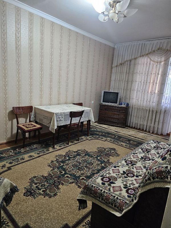 Аренда 1в2/4/4 на Юнусабад-15, 2 хонали топширилади