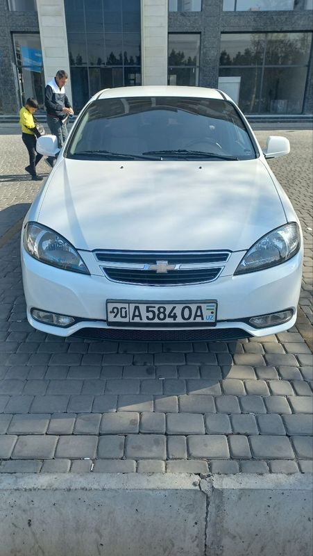 Продаю свою машину Jentra