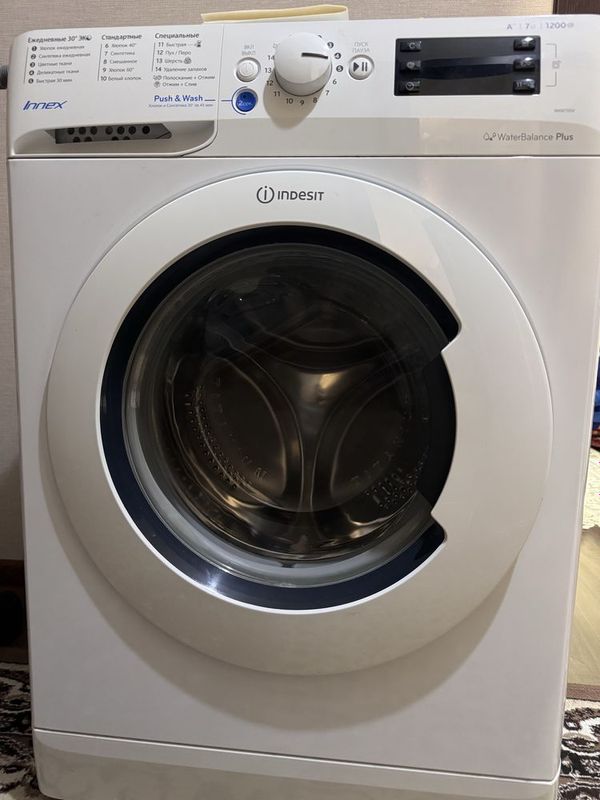Стиральная машина Indesit в Отличном состтоянии. 7кг.
