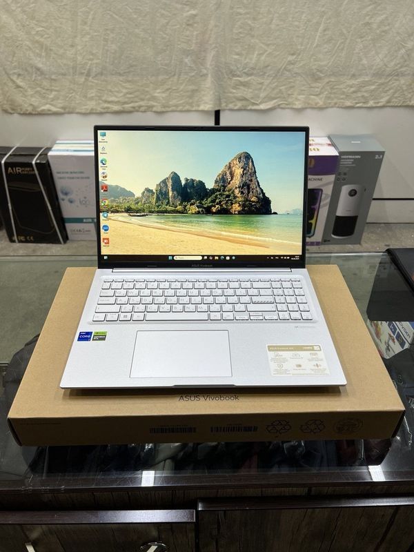 Asus Vivobook K3605Z