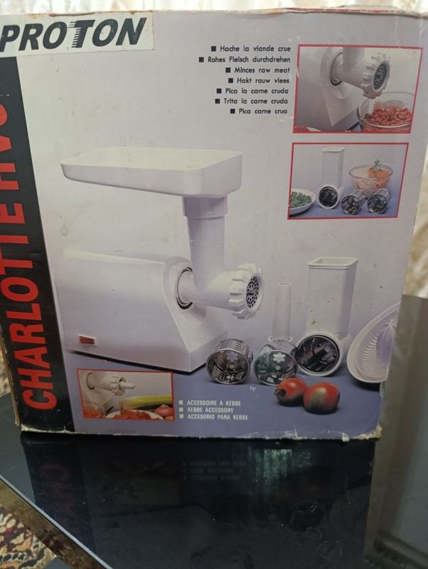 Кухонный комбайн Charlotte HV3