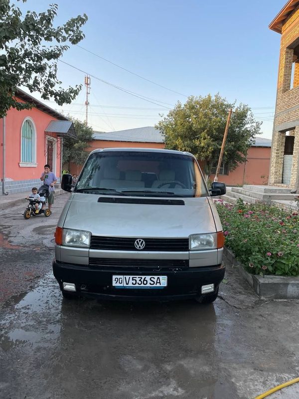 продается Volkswagen T4 минивен 1992 года новый мотор в идеальале