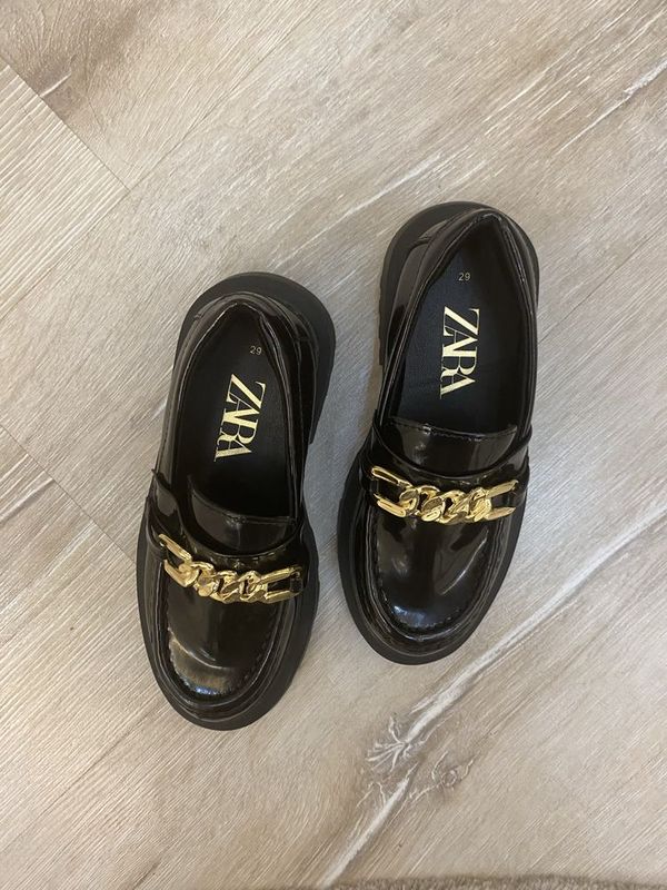 Продам туфельки Зара