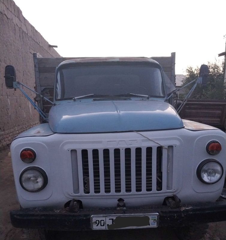 Gaz 53 yaxshi holatda