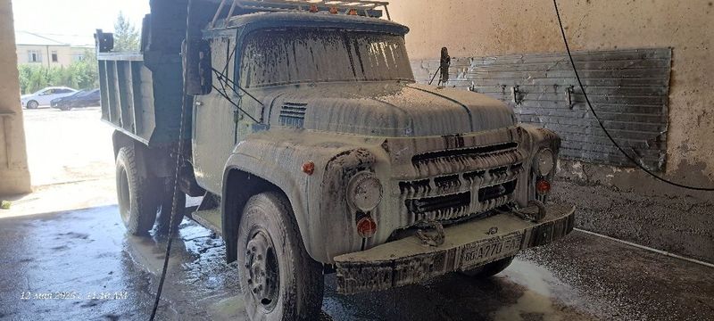 Zil 130. Sotiladi Zil 130. Sotiladi