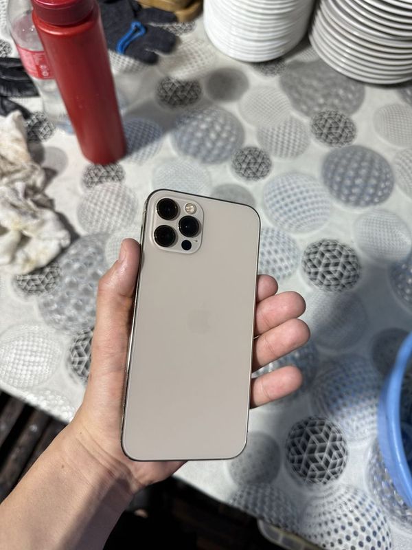 Iphone 12pro gold Iphone 12pro gold