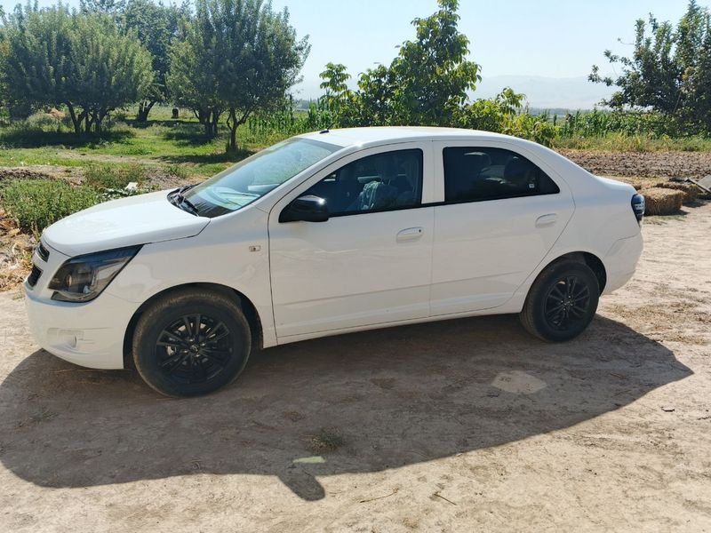 Kobilt salondan uygacha 2ta Kobilt salondan uygacha 2ta