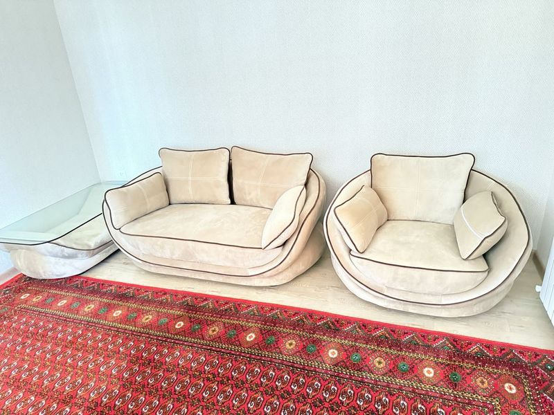 Продается диван, кресло, столик!