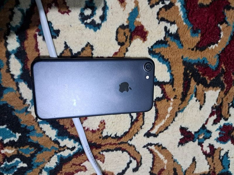 Iphone 7 32gb yomks 100 Iphone 7 32gb yomks 100