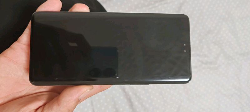 Xonor 200 pro 12/512 цена 5.000.000