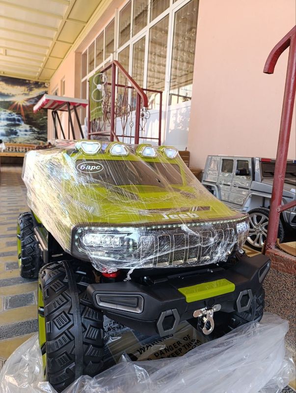 Yangi bolalar mashinasi sotiladi Yangi bolalar mashinasi sotiladi