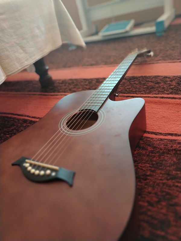 40 dyumli Akustik gitara. Mustaxkam mis sim Tg: kuchukcga #Apocalypsee
