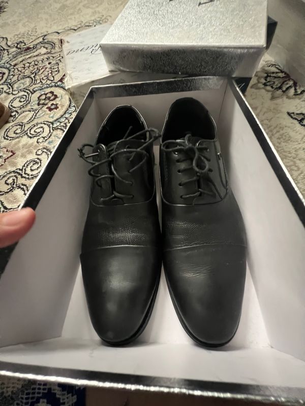 Мужские туфли 41 размер. Bally оригинал.