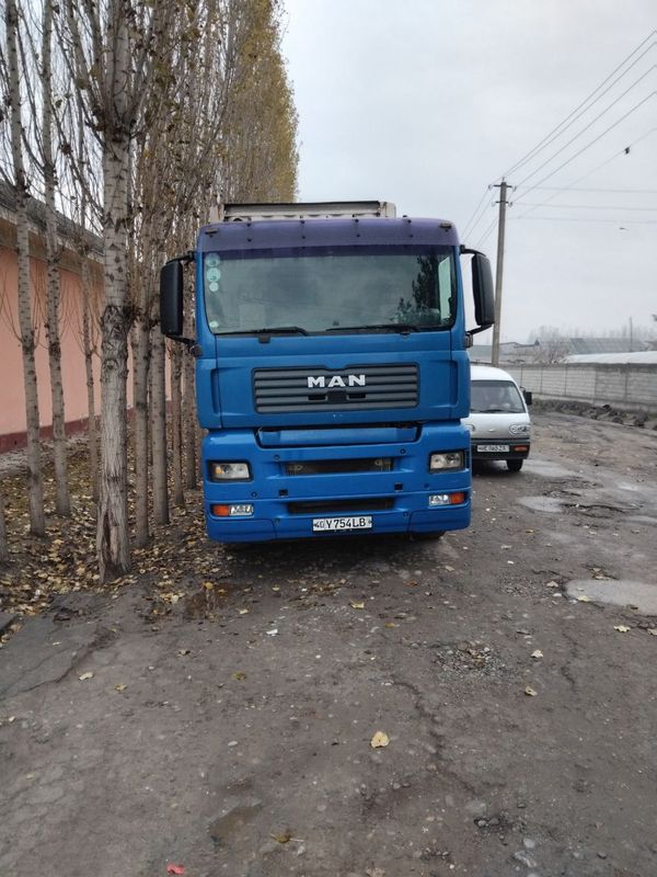 Man TGX 18.460 + KRONE Pritsep