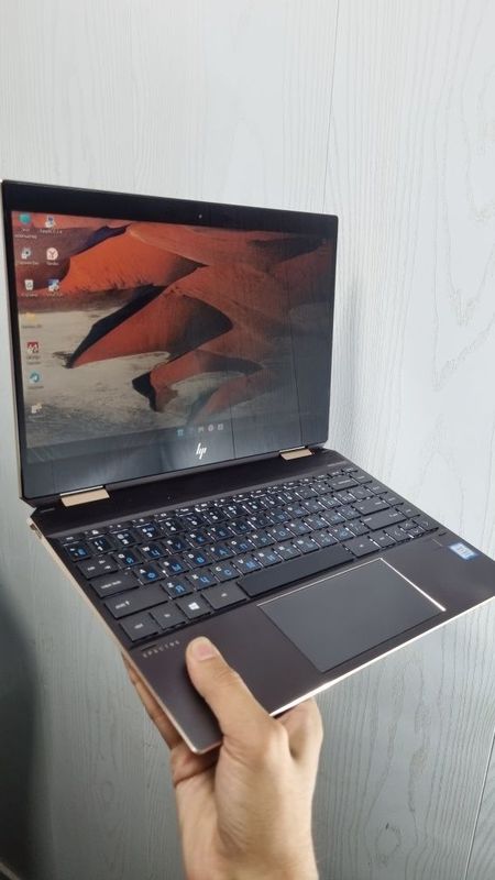 Hp spectre x360 convertible core i7 16/512 Hp spectre x360 convertible core i7 16/512