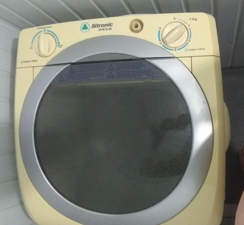 Продам стиралку. Полуавтомат, 7 кг. Продам стиралку. Полуавтомат, 7 кг.