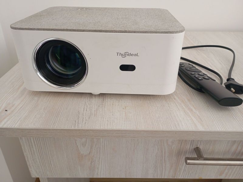 Videoproyktor Thundeal Videoproyktor Thundeal
