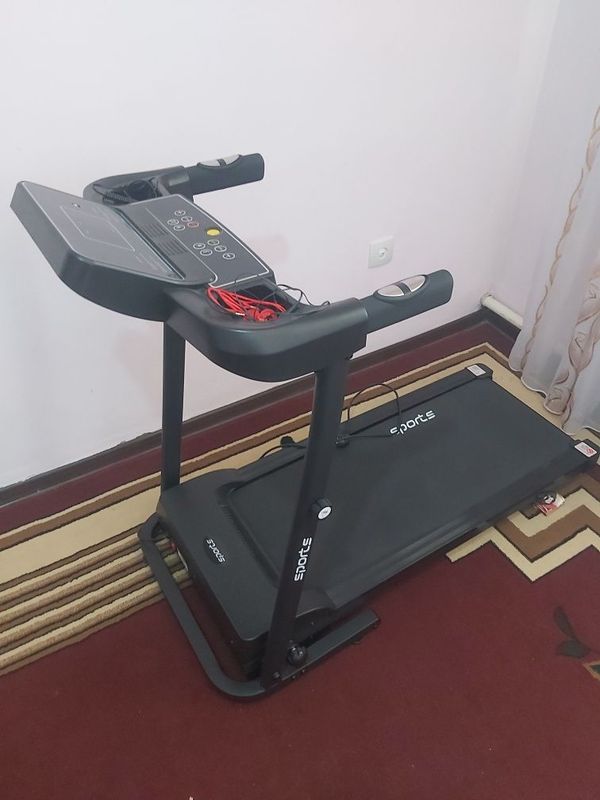 Продаётся новая беговая дорожка