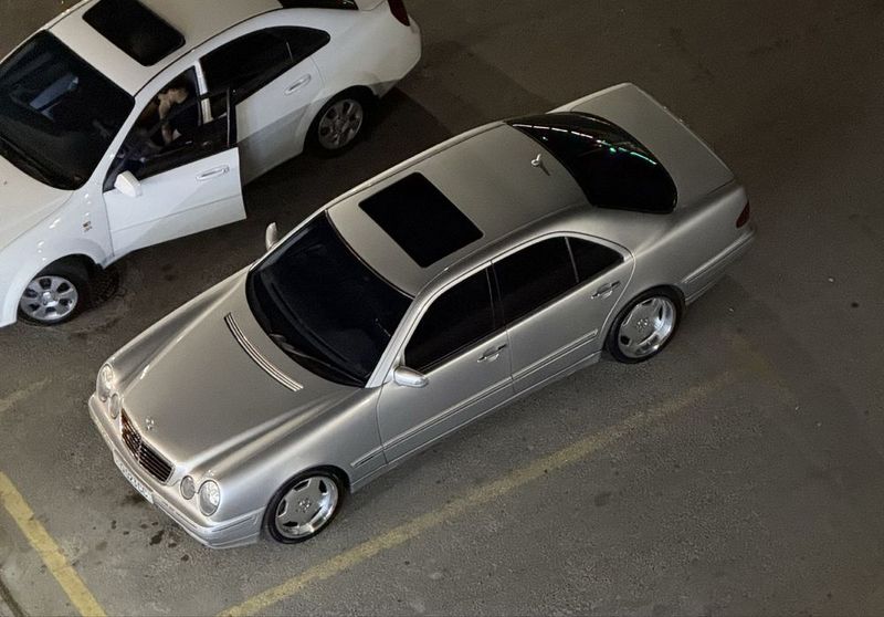Mrcedes-benz W210